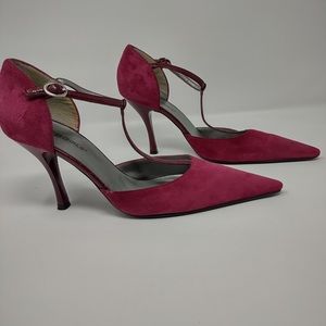 BCBGIRL SUEDE Magenta sz7 shoes with 3 3/4" heel